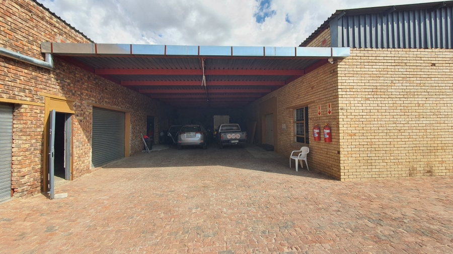  Bedroom Property for Sale in Riebeeckstad Free State